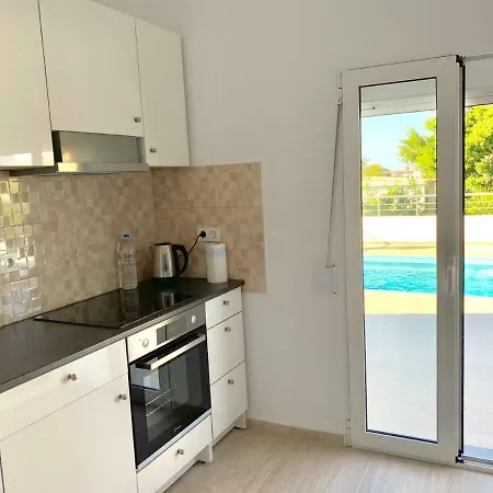 Maximus Villa *
